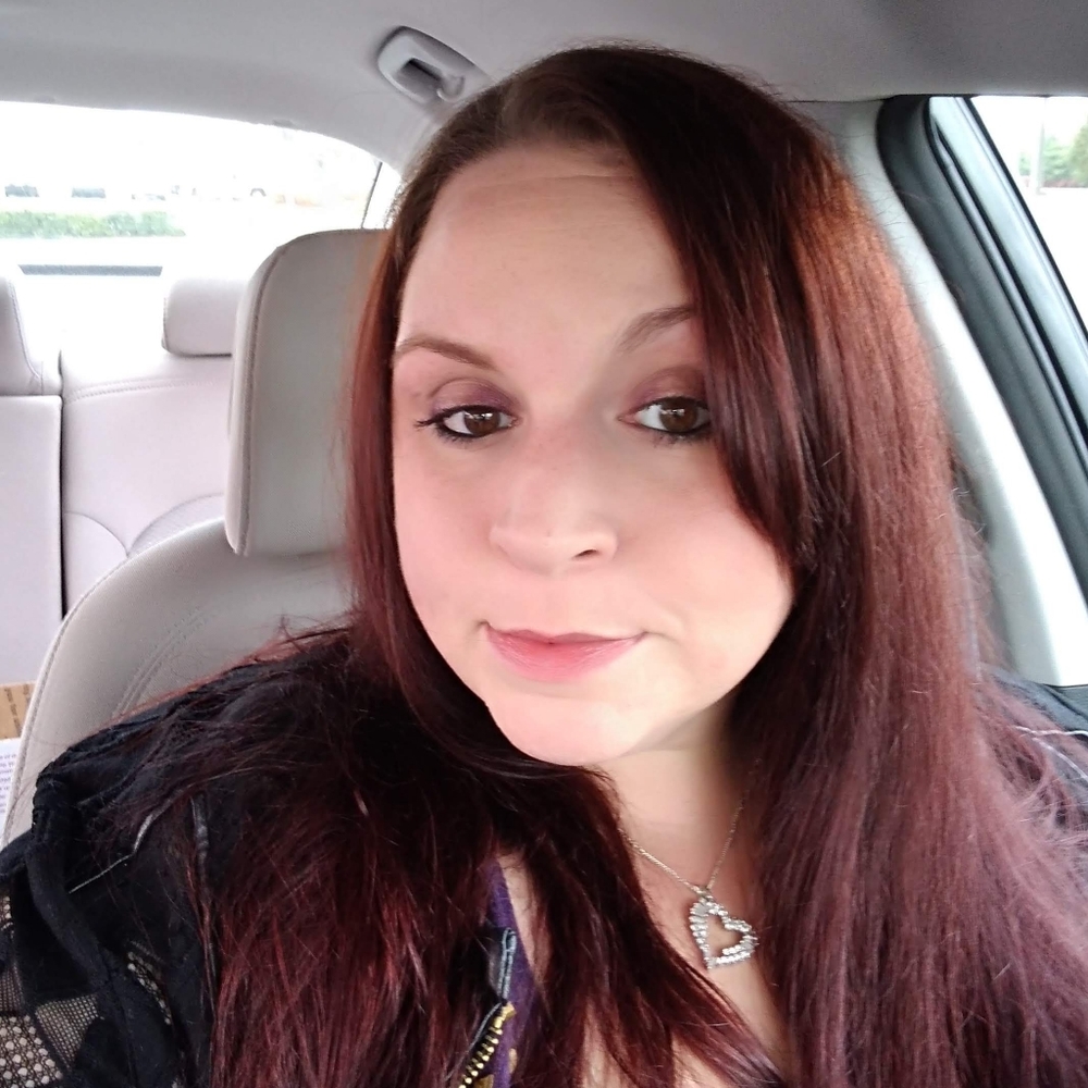 Meet your Posher, Niki